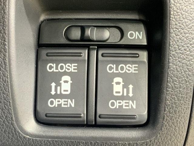 Ｎ－ＢＯＸ ＧＳＳパッケージ　ＭナビＲカメラＥＴＣスマートキー両側電動ドア　Ｗ電動ドア　Ｉストップ　ダブルエアバック　ＴＶナビ　点検記録簿　イモビ　地デジ　前席シートヒーター　スマートキー＆プッシュスタート　ＤＶＤ視聴可　横滑防止（5枚目）