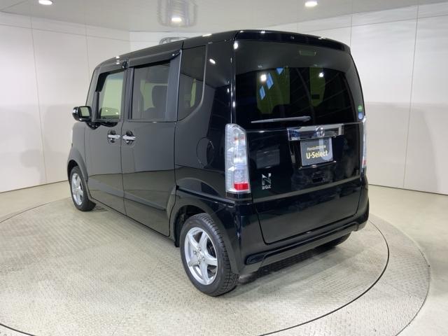 Ｎ－ＢＯＸ ＧＳＳパッケージ　ＭナビＲカメラＥＴＣスマートキー両側電動ドア　Ｗ電動ドア　Ｉストップ　ダブルエアバック　ＴＶナビ　点検記録簿　イモビ　地デジ　前席シートヒーター　スマートキー＆プッシュスタート　ＤＶＤ視聴可　横滑防止（10枚目）