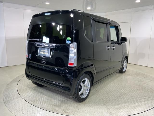 Ｎ－ＢＯＸ ＧＳＳパッケージ　ＭナビＲカメラＥＴＣスマートキー両側電動ドア　Ｗ電動ドア　Ｉストップ　ダブルエアバック　ＴＶナビ　点検記録簿　イモビ　地デジ　前席シートヒーター　スマートキー＆プッシュスタート　ＤＶＤ視聴可　横滑防止（12枚目）