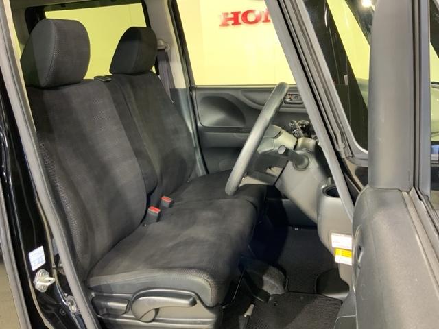 Ｎ－ＢＯＸ ＧＳＳパッケージ　ＭナビＲカメラＥＴＣスマートキー両側電動ドア　Ｗ電動ドア　Ｉストップ　ダブルエアバック　ＴＶナビ　点検記録簿　イモビ　地デジ　前席シートヒーター　スマートキー＆プッシュスタート　ＤＶＤ視聴可　横滑防止（22枚目）