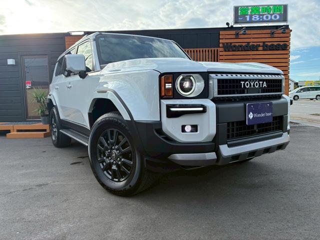 ランドクルーザー250 VX ワンオーナー サンルーフ ルーフレール 黒革シート 純正ディスプレイオーディオ フルセグ Bluetooth 360度カメラ ステアリモコン クルコン デジタルインナーミラー シートヒータークーラー(3枚目)