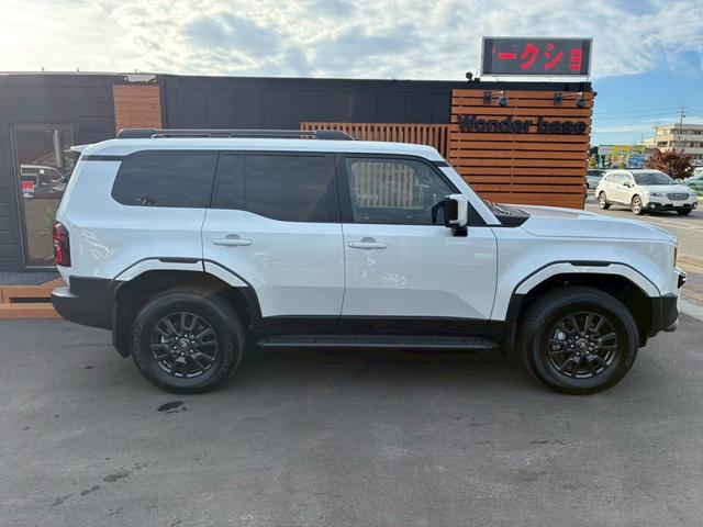 ランドクルーザー250 VX ワンオーナー サンルーフ ルーフレール 黒革シート 純正ディスプレイオーディオ フルセグ Bluetooth 360度カメラ ステアリモコン クルコン デジタルインナーミラー シートヒータークーラー(16枚目)