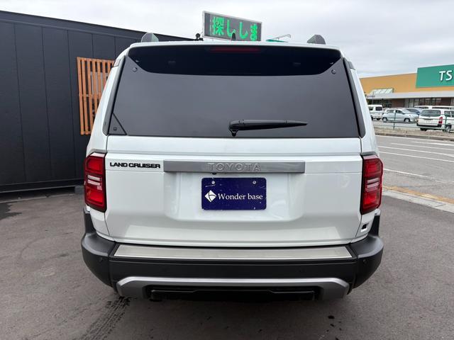 ランドクルーザー250 VX ワンオーナー サンルーフ ルーフレール 黒革シート 純正ディスプレイオーディオ フルセグ Bluetooth 360度カメラ ステアリモコン クルコン デジタルインナーミラー シートヒータークーラー(20枚目)