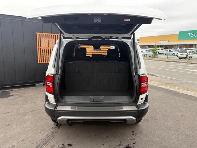 ランドクルーザー250 VX ワンオーナー サンルーフ ルーフレール 黒革シート 純正ディスプレイオーディオ フルセグ Bluetooth 360度カメラ ステアリモコン クルコン デジタルインナーミラー シートヒータークーラー(40枚目)