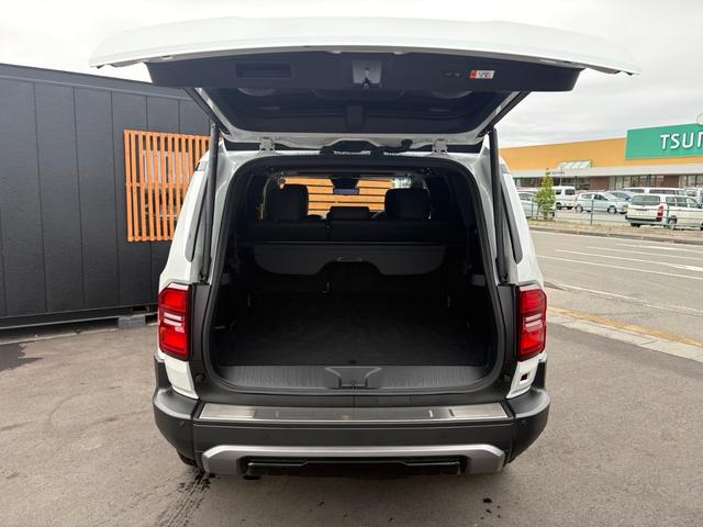 ランドクルーザー250 VX ワンオーナー サンルーフ ルーフレール 黒革シート 純正ディスプレイオーディオ フルセグ Bluetooth 360度カメラ ステアリモコン クルコン デジタルインナーミラー シートヒータークーラー(41枚目)