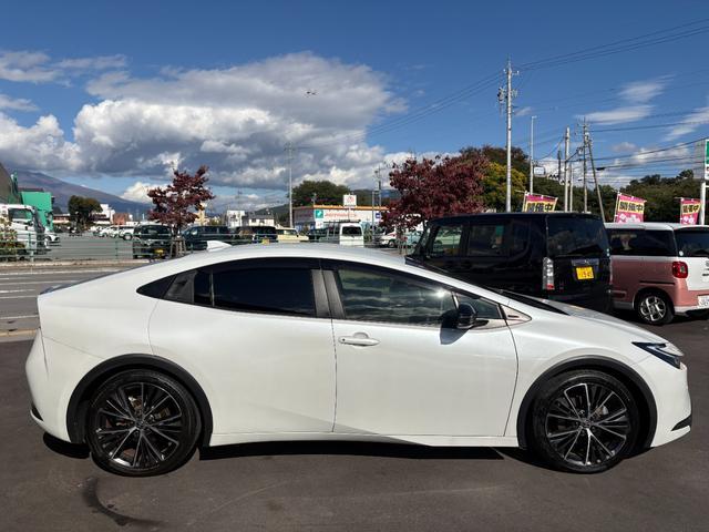 プリウス G ワンオーナー 純正ナビ フルセグ Bluetooth USB ミラキャスト バックカメラ プッシュスタート ステアリモコン クルコン シートヒーター デジタルインナーミラー オートハイビーム ETC(4枚目)