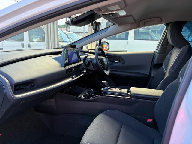 プリウス G ワンオーナー 純正ナビ フルセグ Bluetooth USB ミラキャスト バックカメラ プッシュスタート ステアリモコン クルコン シートヒーター デジタルインナーミラー オートハイビーム ETC(18枚目)