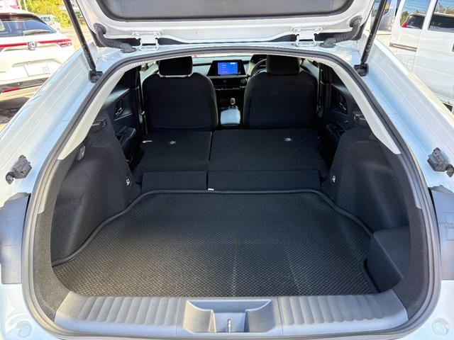 プリウス G ワンオーナー 純正ナビ フルセグ Bluetooth USB ミラキャスト バックカメラ プッシュスタート ステアリモコン クルコン シートヒーター デジタルインナーミラー オートハイビーム ETC(26枚目)