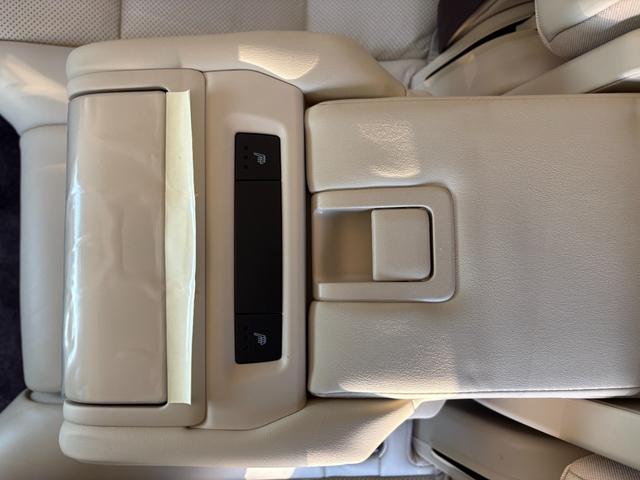 RX RX450hL ベージュ革シート サンルーフ 純正ナビ フルセグ DISC Bluetooth AUX 360°カメラ シートヒーター・クーラー ステアリモコン クルコン ステアヒーター パワーバックドア ETC(38枚目)