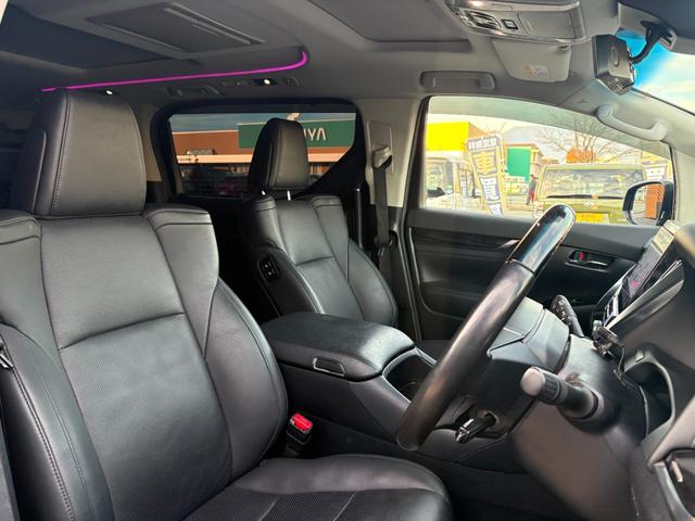 アルファード ２．５Ｓ　Ｃパッケージ　サンルーフ　黒革シート　アルパインＢＩＧＸナビ　フルセグ　Ｂｌｕｅｔｏｏｔｈ　ＨＤＭＩ　ＡＵＸ　Ｂカメラ　シートヒーター・クーラー　ステアリモコン　クルコン　ステアヒーター　パワーバックドア　ＥＴＣ（20枚目）