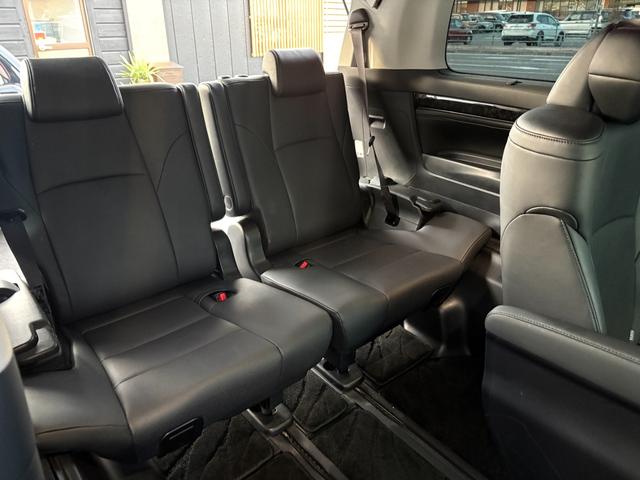 アルファード ２．５Ｓ　Ｃパッケージ　サンルーフ　黒革シート　アルパインＢＩＧＸナビ　フルセグ　Ｂｌｕｅｔｏｏｔｈ　ＨＤＭＩ　ＡＵＸ　Ｂカメラ　シートヒーター・クーラー　ステアリモコン　クルコン　ステアヒーター　パワーバックドア　ＥＴＣ（26枚目）