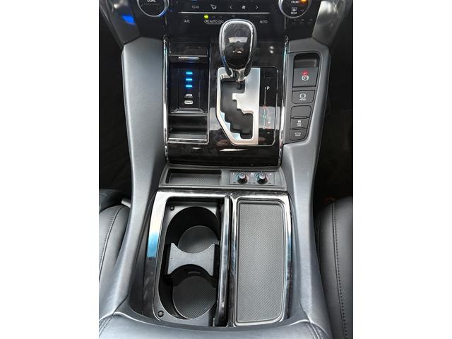 アルファード ２．５Ｓ　Ｃパッケージ　サンルーフ　黒革シート　アルパインＢＩＧＸナビ　フルセグ　Ｂｌｕｅｔｏｏｔｈ　ＨＤＭＩ　ＡＵＸ　Ｂカメラ　シートヒーター・クーラー　ステアリモコン　クルコン　ステアヒーター　パワーバックドア　ＥＴＣ（37枚目）