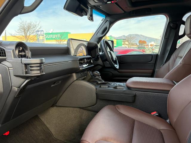 ランドクルーザー250 VXファーストエディション ワンオーナー モデリスタ 丸目レンズ サンルーフ ルーフレール 茶革シート 純正ディスプレイオーディオ フルセグ Bluetooth 360°カメラ デジタルインナーミラー シートヒーター・クーラー(21枚目)