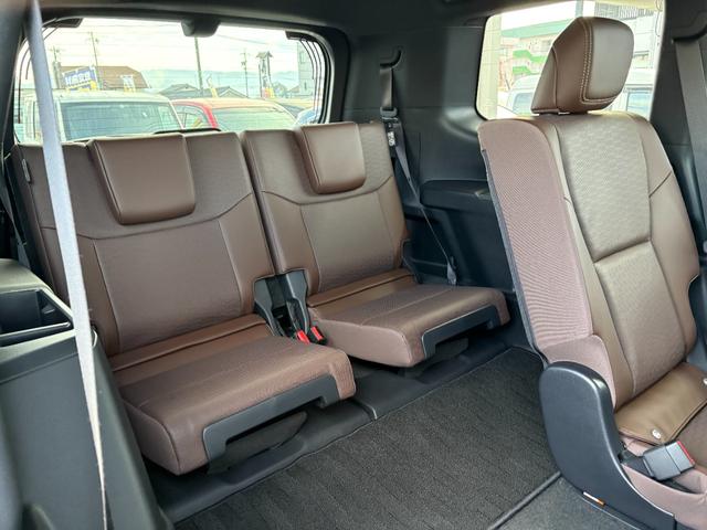 ランドクルーザー250 VXファーストエディション ワンオーナー モデリスタ 丸目レンズ サンルーフ ルーフレール 茶革シート 純正ディスプレイオーディオ フルセグ Bluetooth 360°カメラ デジタルインナーミラー シートヒーター・クーラー(26枚目)