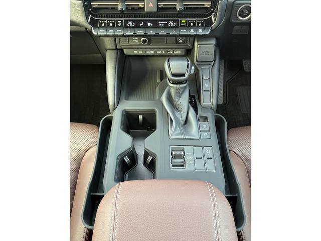 ランドクルーザー250 VXファーストエディション ワンオーナー モデリスタ 丸目レンズ サンルーフ ルーフレール 茶革シート 純正ディスプレイオーディオ フルセグ Bluetooth 360°カメラ デジタルインナーミラー シートヒーター・クーラー(37枚目)