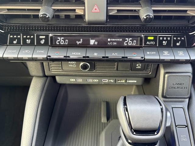 ランドクルーザー250 VXファーストエディション ワンオーナー モデリスタ 丸目レンズ サンルーフ ルーフレール 茶革シート 純正ディスプレイオーディオ フルセグ Bluetooth 360°カメラ デジタルインナーミラー シートヒーター・クーラー(38枚目)