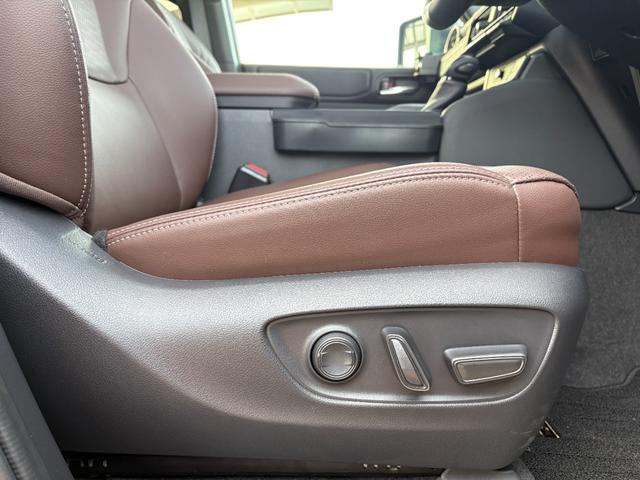 ランドクルーザー250 VXファーストエディション ワンオーナー モデリスタ 丸目レンズ サンルーフ ルーフレール 茶革シート 純正ディスプレイオーディオ フルセグ Bluetooth 360°カメラ デジタルインナーミラー シートヒーター・クーラー(41枚目)