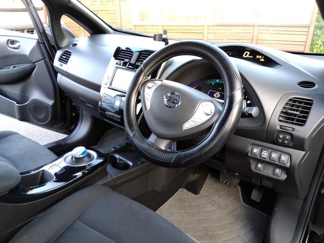 リーフ Ｇ（３０ｋｗｈ）　純正地デジナビＢｌｕｅｔｏｏｔｈ　バックモニター　衝突軽減ブレーキ　全席シートヒーター　ステアリングヒーター　ＬＥＤライト　クルーズコントロール　スマートキー　ＥＴＣ　１７インチアルミ　８セグメント（20枚目）