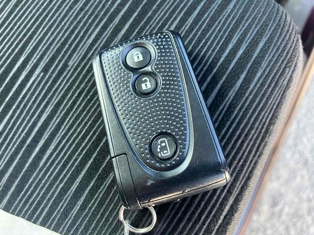 タント カスタムＸスペシャル　４ＷＤ　電動スライドドア　ナビ　ＴＶ　ＨＩＤ　スマートキー　アイドリングストップ　電動格納ミラー　ベンチシート　ＣＶＴ　盗難防止システム　ＡＢＳ　アルミホイール　衝突安全ボディ　エアコン（34枚目）
