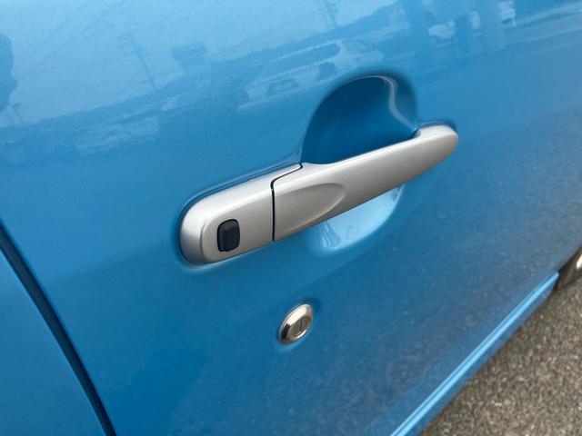 ステラ カスタムＲ　４ＷＤ　ＣＶＴ　社外ナビ　フルセグＴＶ　Ｂｌｕｅｔｏｏｔｈ　プッシュスタート　スマートキー　アイドリングストップ　ＥＴＣ　ＬＥＤ／オートライト　フォグライト　オートエアコン　電動格納ドアミラー（24枚目）