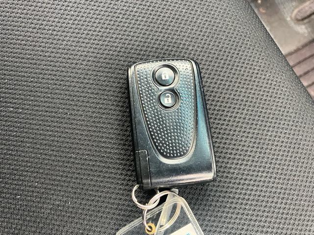 ステラ カスタムＲ　４ＷＤ　ＣＶＴ　社外ナビ　フルセグＴＶ　Ｂｌｕｅｔｏｏｔｈ　プッシュスタート　スマートキー　アイドリングストップ　ＥＴＣ　ＬＥＤ／オートライト　フォグライト　オートエアコン　電動格納ドアミラー（26枚目）