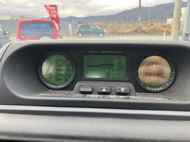 ランドクルーザープラド ＴＸ　運転席助手席エアバック　４ＷＤ　パワーウインド　パワ－ステアリンング　オートエアコン　ＡＢＳ　３列シート　フルフラット　エアバッグ（31枚目）