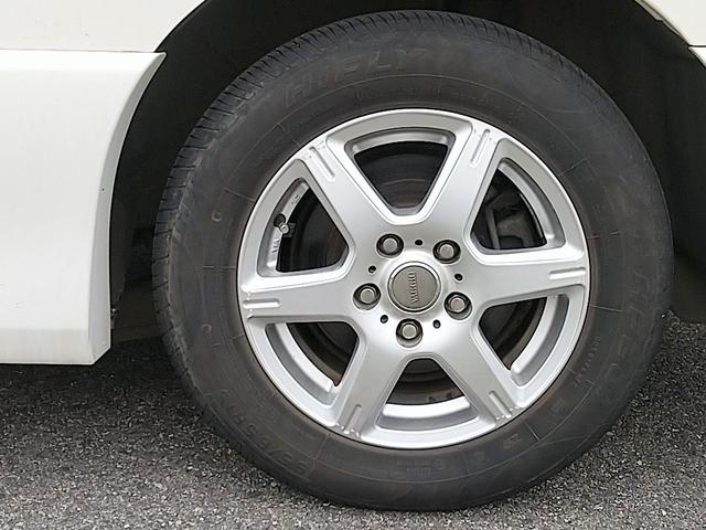 セレナ ハイウェイスター　１年保証付き　４ＷＤ　１セグ付きナビ　１５ＩＣアルミ　キーレスＥ　ＳＭキー　ＥＴＣ　両側Ｓドア　ＡクルーズＣ　アイドリングＳ　ＥＳＣ　Ｗエアコン　３列シート　Ｆフラット　Ｗａスルー　Ｗエアバック（19枚目）