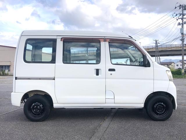 ハイゼットカーゴ スペシャル　１年保証付き　４ＷＤ　両側スライドドア　ベンチシート　フルフラット　エアコン　パワーステアリング（4枚目）