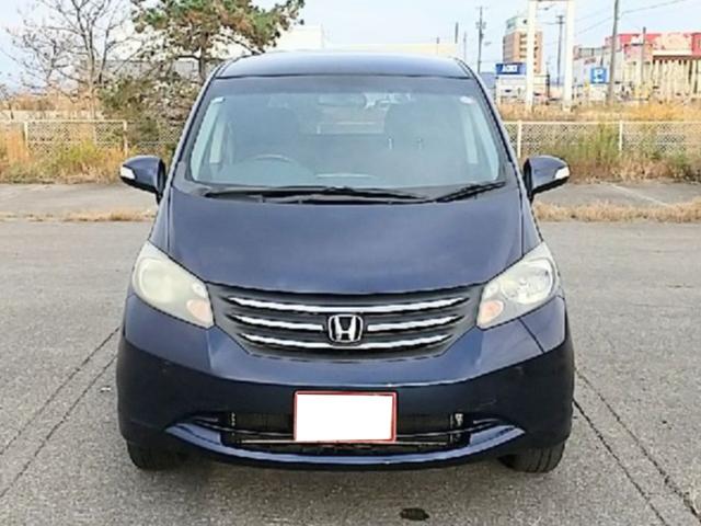 フリード フレックス　４ＷＤ　１セグ付ナビ　１５ＩＣアルミ　ＥＴＣ　キーレスＥ　助手席側電動スライドドア　フルフラット　ウォークスルー　ＡＢＳ　ＥＳＣ　運転席エアバック　助手席エアバック　電動格納ミラー　衝突安全ボディ（2枚目）