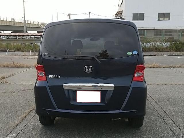 フリード フレックス　４ＷＤ　１セグ付ナビ　１５ＩＣアルミ　ＥＴＣ　キーレスＥ　助手席側電動スライドドア　フルフラット　ウォークスルー　ＡＢＳ　ＥＳＣ　運転席エアバック　助手席エアバック　電動格納ミラー　衝突安全ボディ（3枚目）