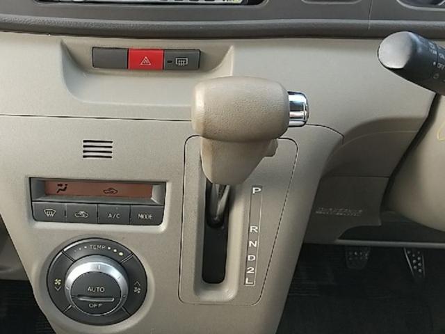 フリード フレックス　４ＷＤ　１セグ付ナビ　１５ＩＣアルミ　ＥＴＣ　キーレスＥ　助手席側電動スライドドア　フルフラット　ウォークスルー　ＡＢＳ　ＥＳＣ　運転席エアバック　助手席エアバック　電動格納ミラー　衝突安全ボディ（11枚目）