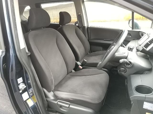 フリード フレックス　４ＷＤ　１セグ付ナビ　１５ＩＣアルミ　ＥＴＣ　キーレスＥ　助手席側電動スライドドア　フルフラット　ウォークスルー　ＡＢＳ　ＥＳＣ　運転席エアバック　助手席エアバック　電動格納ミラー　衝突安全ボディ（13枚目）