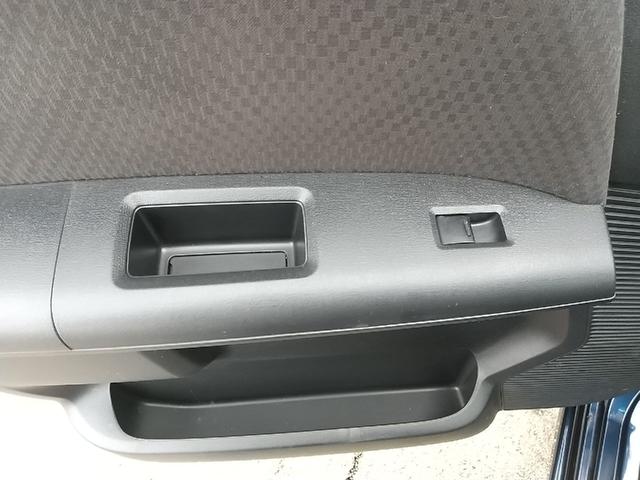 フリード フレックス　４ＷＤ　１セグ付ナビ　１５ＩＣアルミ　ＥＴＣ　キーレスＥ　助手席側電動スライドドア　フルフラット　ウォークスルー　ＡＢＳ　ＥＳＣ　運転席エアバック　助手席エアバック　電動格納ミラー　衝突安全ボディ（30枚目）