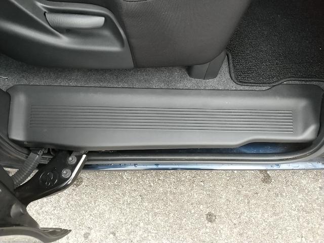 フリード フレックス　４ＷＤ　１セグ付ナビ　１５ＩＣアルミ　ＥＴＣ　キーレスＥ　助手席側電動スライドドア　フルフラット　ウォークスルー　ＡＢＳ　ＥＳＣ　運転席エアバック　助手席エアバック　電動格納ミラー　衝突安全ボディ（47枚目）