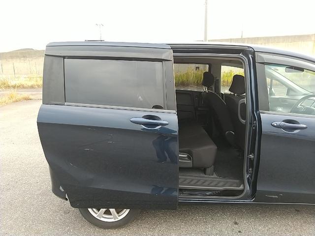 フリード フレックス　４ＷＤ　１セグ付ナビ　１５ＩＣアルミ　ＥＴＣ　キーレスＥ　助手席側電動スライドドア　フルフラット　ウォークスルー　ＡＢＳ　ＥＳＣ　運転席エアバック　助手席エアバック　電動格納ミラー　衝突安全ボディ（49枚目）