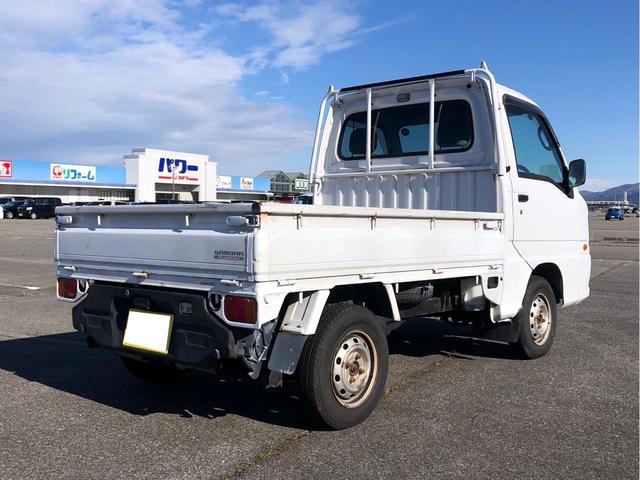 �E�΂ߌ�납��