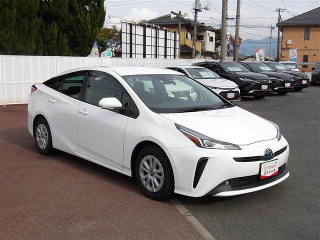 プリウス Ｓ　メモリーナビ　バックカメラ　衝突被害軽減システム　ＥＴＣ　ドラレコ　ＬＥＤヘッドランプ（3枚目）