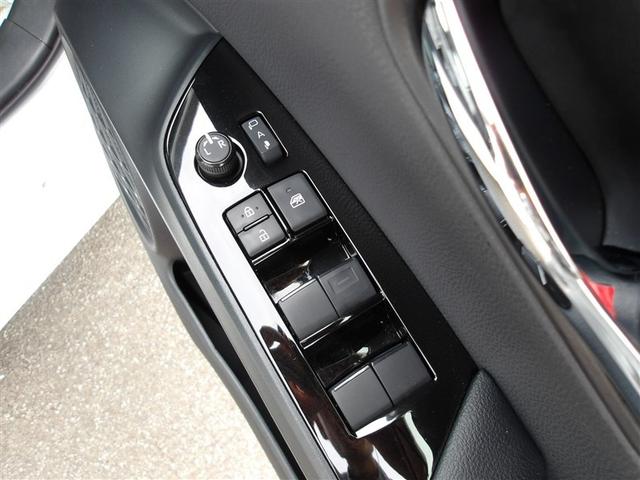 プリウス Ｓ　メモリーナビ　バックカメラ　衝突被害軽減システム　ＥＴＣ　ドラレコ　ＬＥＤヘッドランプ（13枚目）