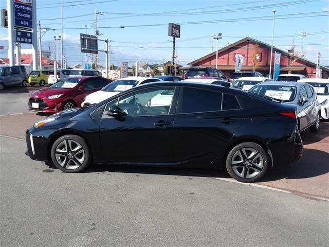 プリウス Ｓツーリングセレクション　フルセグ　メモリーナビ　ＤＶＤ再生　バックカメラ　衝突被害軽減システム　ＥＴＣ　ドラレコ　ＬＥＤヘッドランプ（7枚目）