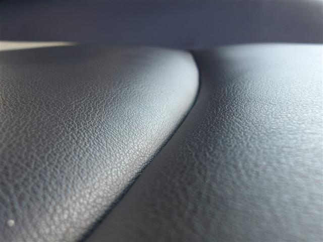 プリウス Ｓツーリングセレクション　フルセグ　メモリーナビ　ＤＶＤ再生　バックカメラ　衝突被害軽減システム　ＥＴＣ　ドラレコ　ＬＥＤヘッドランプ（14枚目）