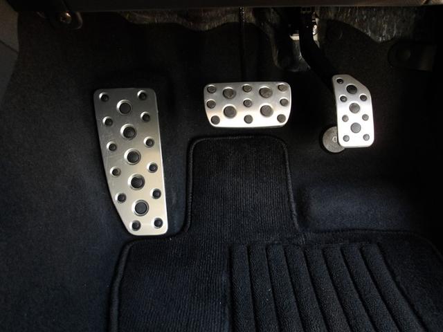 レヴォーグ　レイバック レヴォーグ　レイバック　サンルーフ　４ＷＤ　フルセグ　メモリーナビ　ＤＶＤ再生　バックカメラ　衝突被害軽減システム　ＥＴＣ　ドラレコ　ＬＥＤヘッドランプ　フルエアロ（18枚目）