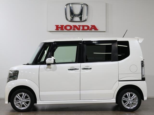 ボディカラーはプレミアムホワイトパールです。