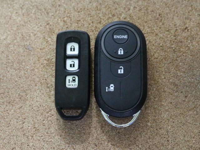 N-BOX L ギャザズメモリーナビ フルセグ DVD リアカメラ ETC ドラレコ シートヒーター LEDヘッドライト(24枚目)