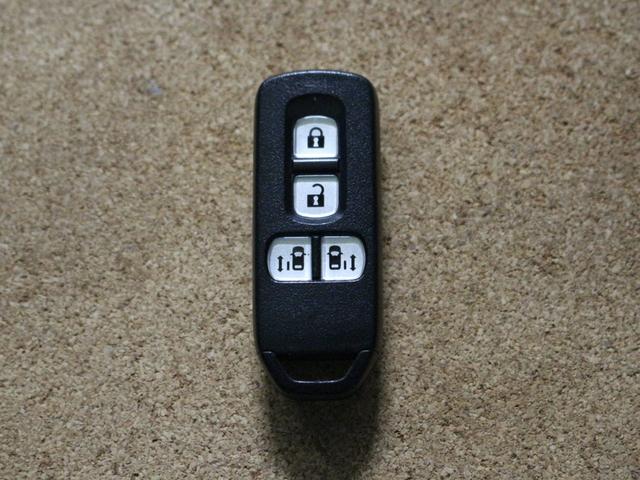 N-BOX+カスタム G・ターボパッケージ ギャザズナビ フルセグ DVD リアカメラ ETC 両側電動スライドドア HIDヘッドライト アルミホイール(21枚目)