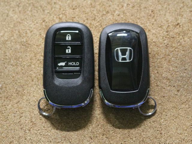 ヴェゼル e:HEV Z ギャザズメモリーナビ フルセグ DVD リアカメラ ETC ドラレコ シートヒーター 電動リアゲート LEDヘッドライト アルミホイール(24枚目)