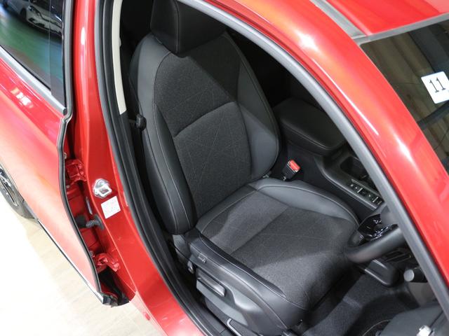 ヴェゼル ｅ：ＨＥＶ　Ｚ　ギャザズメモリーナビ　フルセグ　ＤＶＤ　リアカメラ　ＥＴＣ　ドラレコ　ＢＳｉ　シートヒーター　ＬＥＤヘッドライト　アルミホイール（9枚目）