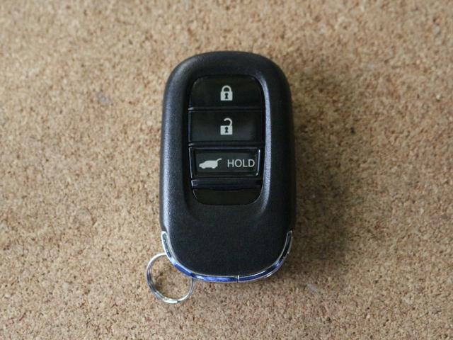 ヴェゼル ｅ：ＨＥＶ　Ｚ　ギャザズメモリーナビ　フルセグ　ＤＶＤ　リアカメラ　ＥＴＣ　ドラレコ　ＢＳｉ　シートヒーター　ＬＥＤヘッドライト　アルミホイール（24枚目）