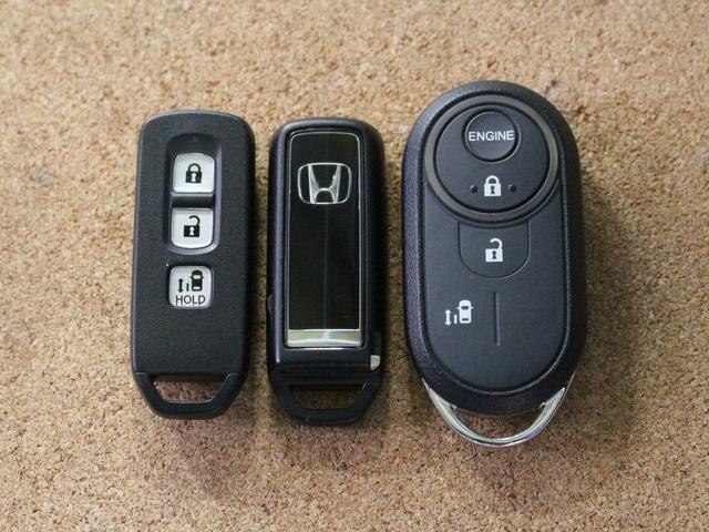 N-BOXカスタム G・Lホンダセンシング ギャザズメモリーナビ フルセグ DVD リアカメラ ETC ドラレコ シートヒーター LEDヘッドライト アルミホイール(24枚目)