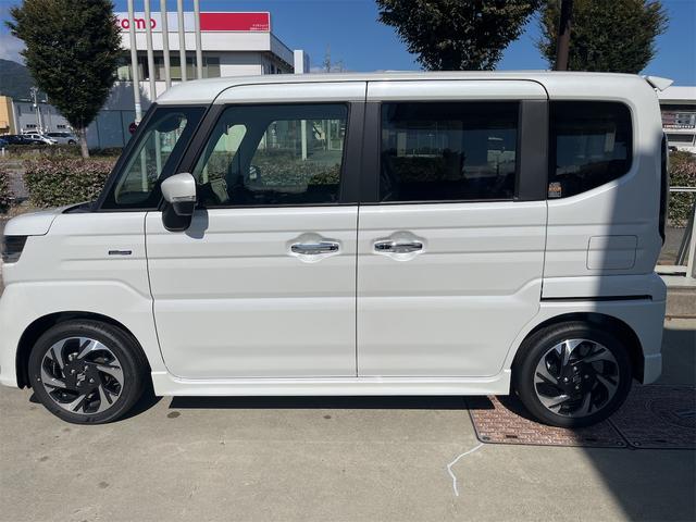 スペーシアカスタム ハイブリッドXS 届出済未使用車/全方位モニター/純正9インチナビ/両側電動スライドドア/マルチユースフラップ/スリムサーキュレーター/シートヒーター/クルーズコントロール/電動格納ミラー/アイドリングストップ(5枚目)