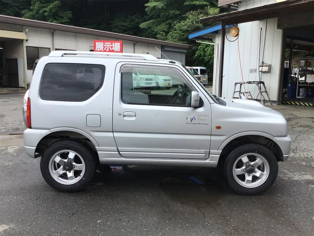 ジムニー ＦＩＳフリースタイルワールドカップリミテッド　４ＷＤ　　インタークーラーターボ（8枚目）